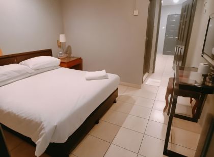 One World Lodging