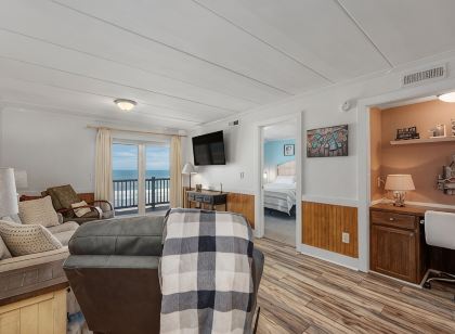 Oceanfront Nags Head Condo, Stunning View & Pools