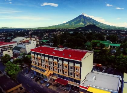 Ninong's Hotel