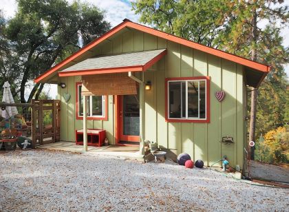 Bixel Bungalow- Cottage in Gold Rush Columbia