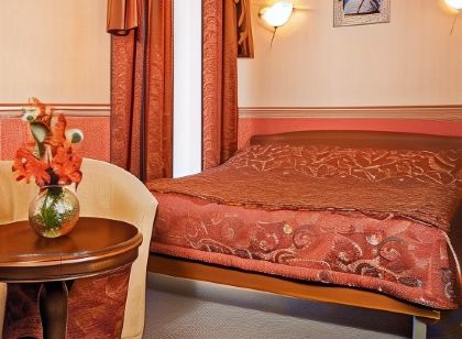 Galant Hotel