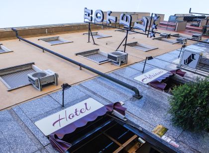 Hotel Adriano