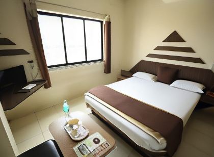 Hotel Ruchira Deluxe