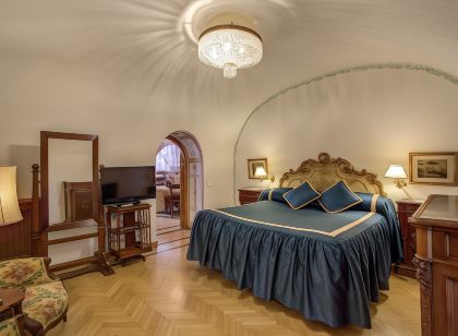 Navona Gallery Suites