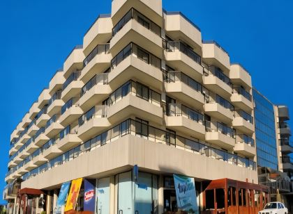 Golden Beach Resort & Spa