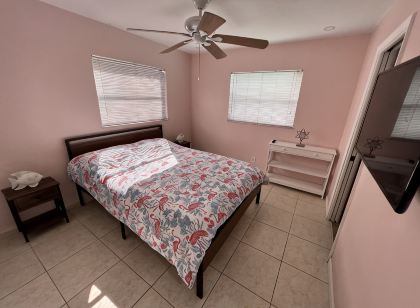Bungalow oasis with lots of room
