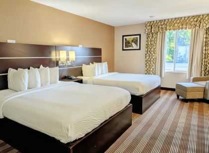 Pocono Inn & Banquet - Stroudsburg