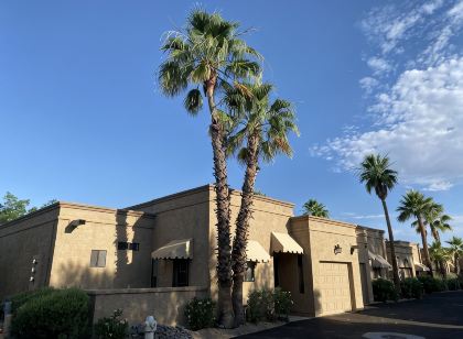 Desert Escape With Pool!