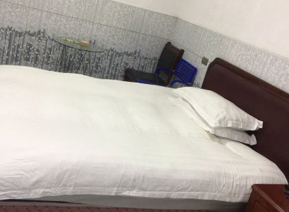 嘉魚加州旅館