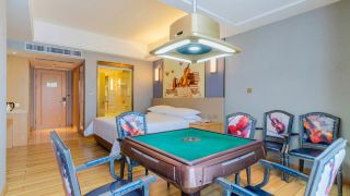 vienna-international-hotel-zhaoqing-center-lake-view