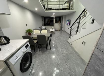 Bohong · Luxury Loft Apartment (Xinli Yinhu Bay)