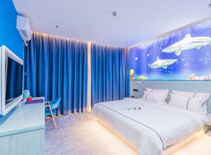 CLOUDS Hotel (Midu County Government)