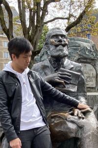Des Fung