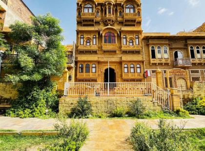 Golden Marigold Hotel