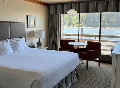 River House Inn, a Baymont by Wyndham