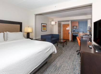 Holiday Inn Express & Suites Jacksonville Airport