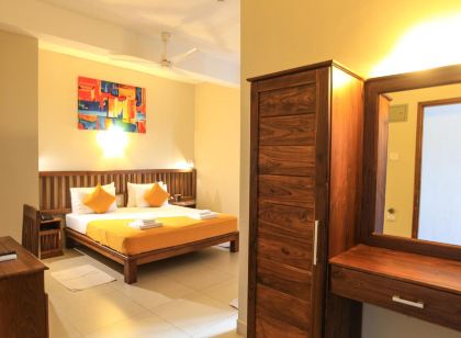 Port View City Hotel