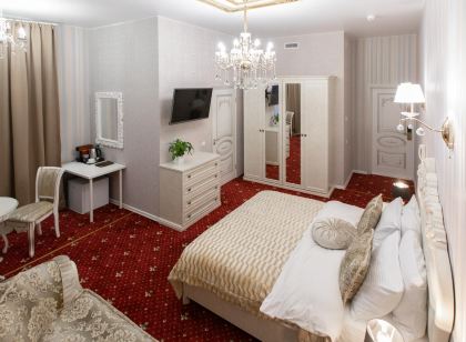 The Kempf Hotel