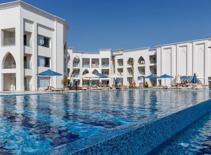 Sunrise Remal Beach Resort