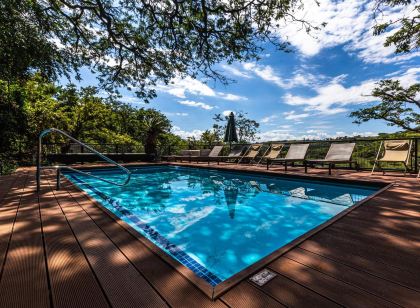 Three Tree Hill Lodge