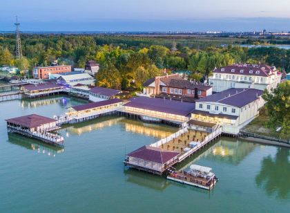 Petrovsky Prichal Hotel & Spa