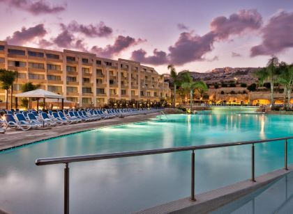 Db Seabank Resort + Spa All Inclusive