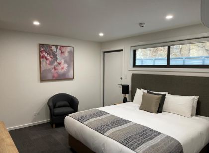 Risdon Brook Hotel
