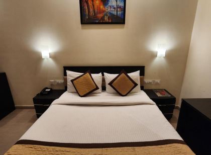 All Seasons Guest House I Rooms & Dorms