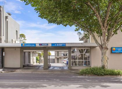 Comfort Inn Western