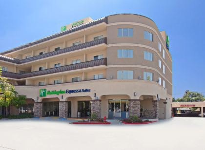 Holiday Inn Express & Suites Pasadena - Los Angeles