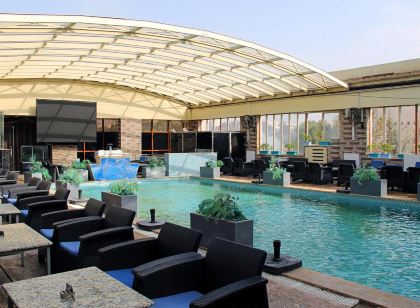 LB Suites Hotel