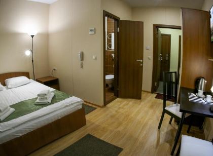Globus Hotel