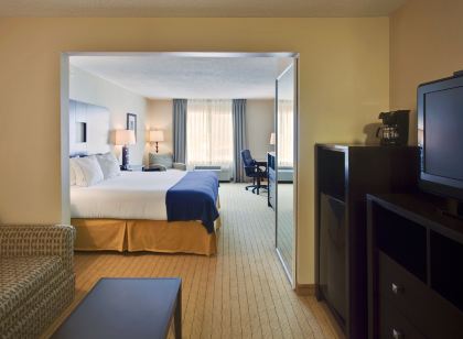 Holiday Inn Express & Suites Albuquerque Airport