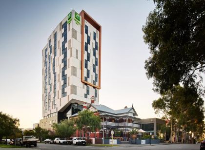 Holiday Inn West Perth