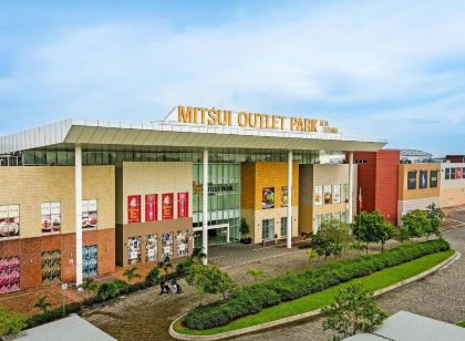 KLIA Lili Residensi 5+2 Pax with Stunning Pool