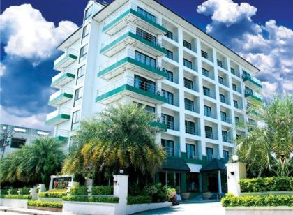 โรงแรมมณีโรจน์