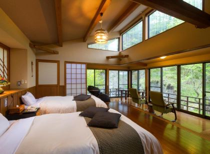 源流の宿 帆山亭