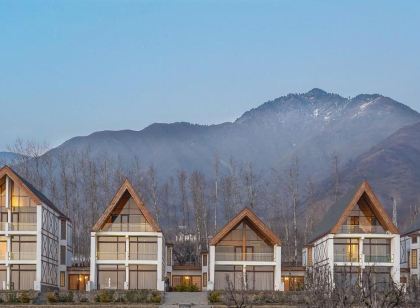 Rah Bagh by Orchard- Luxury Boutique Hotel