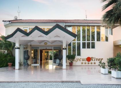Lycus River Thermal Hotel