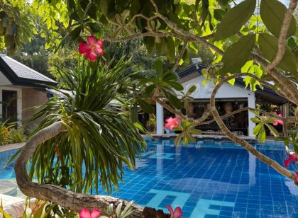 Deep Forest Garden Hotel