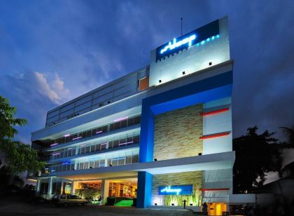 Idoop Hotel by Prasanthi