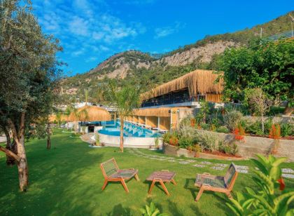 Morina Deluxe Hotel