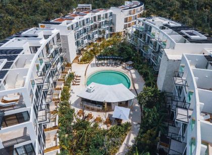 Luxury Studio with balcony The Waves Tulum WIFI