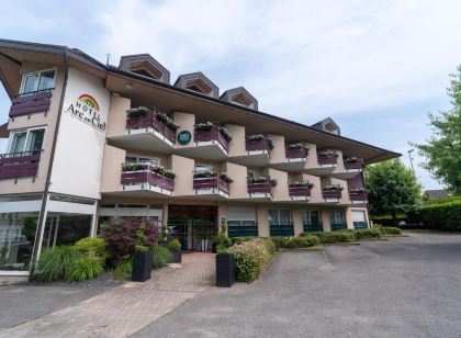 Logis Hôtel Arc en Ciel