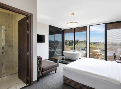 Highgarden Hotel