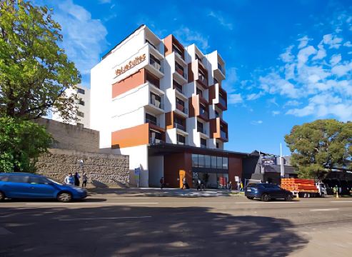 ValueSuites Green Square