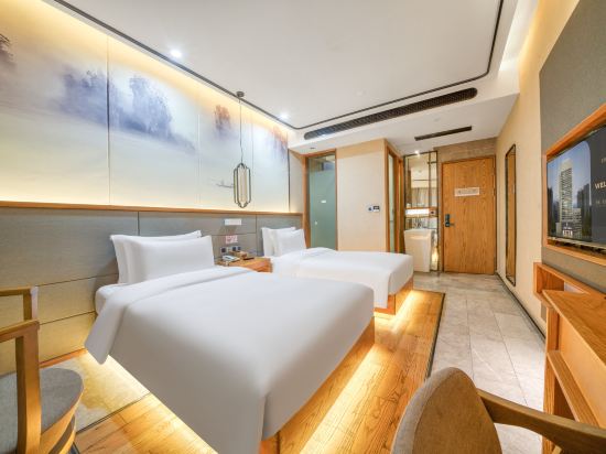 Elong Anyun Hotel (Shanghai Lujiazui Minsheng Road Subway Station)