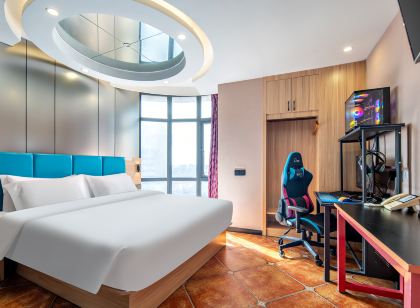 E-Sports Tribe Gaming Hotel (Jingzhou Shashi District Renxin Hui Branch)