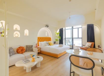 Yunjian Selected Theme Apartment