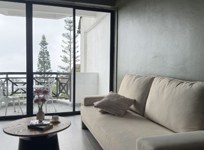 The Hill at Fraser Hill (Suite 33)